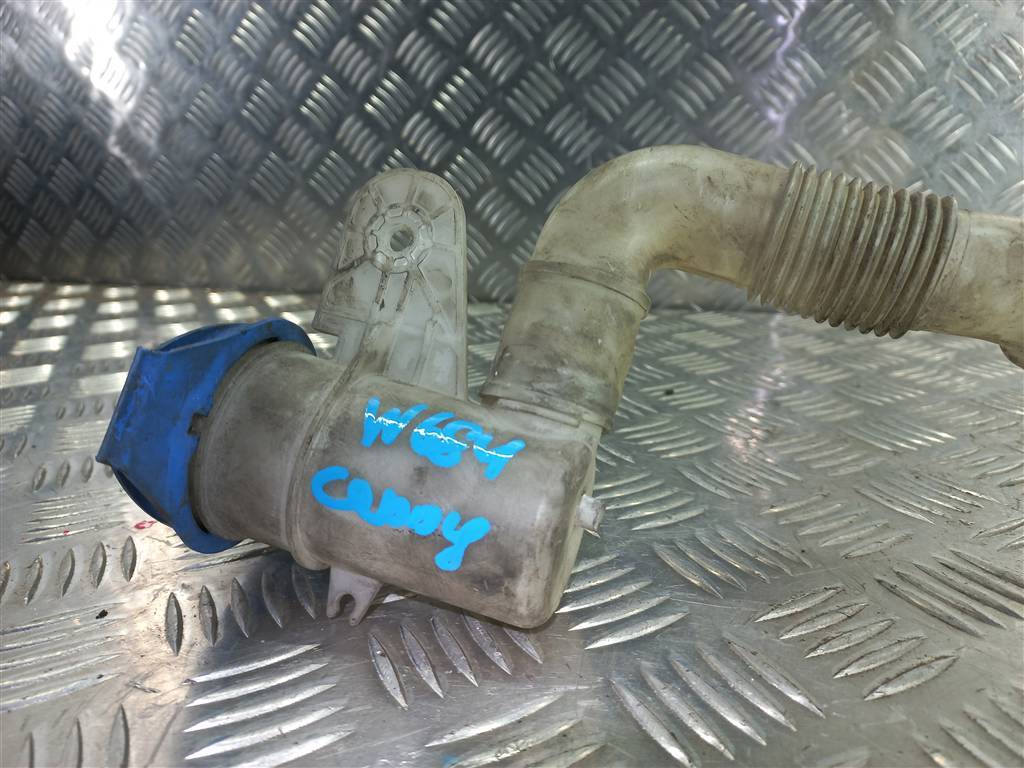 горловина бачка омывателя Volkswagen Caddy  1K0955453S, 980 рублей, Москва