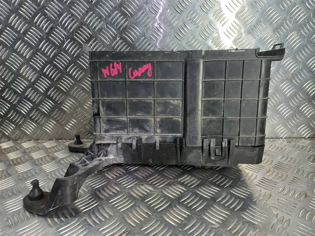 подставка под аккумулятор Volkswagen Caddy  1K0915333B, 3279 рублей, Москва