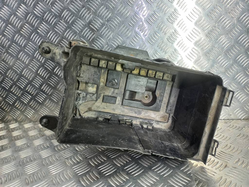 подставка под аккумулятор Volkswagen Caddy  1K0915333B, 3279 рублей, Москва