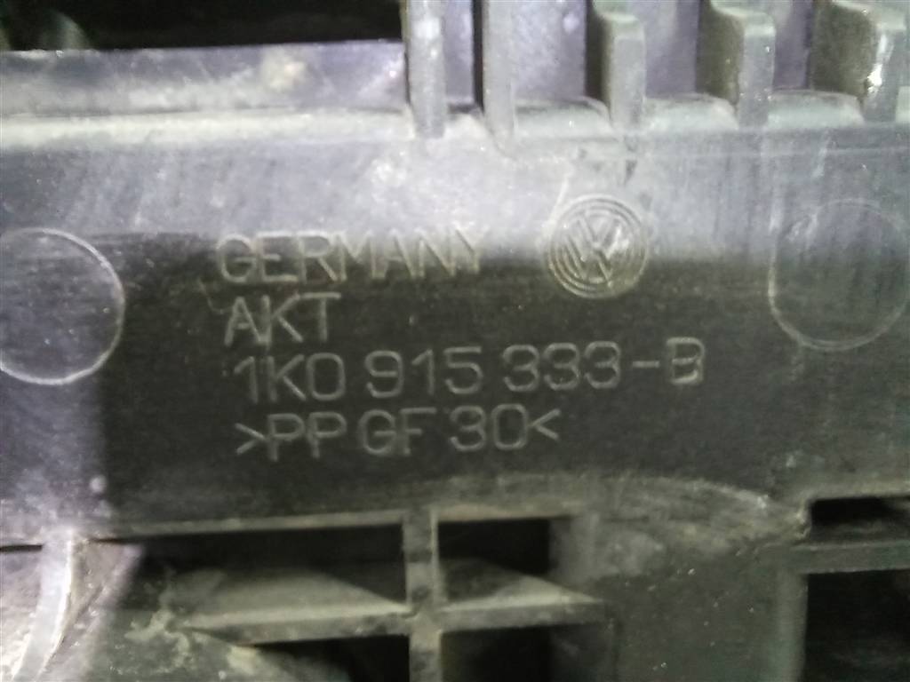 подставка под аккумулятор Volkswagen Caddy  1K0915333B, 3279 рублей, Москва
