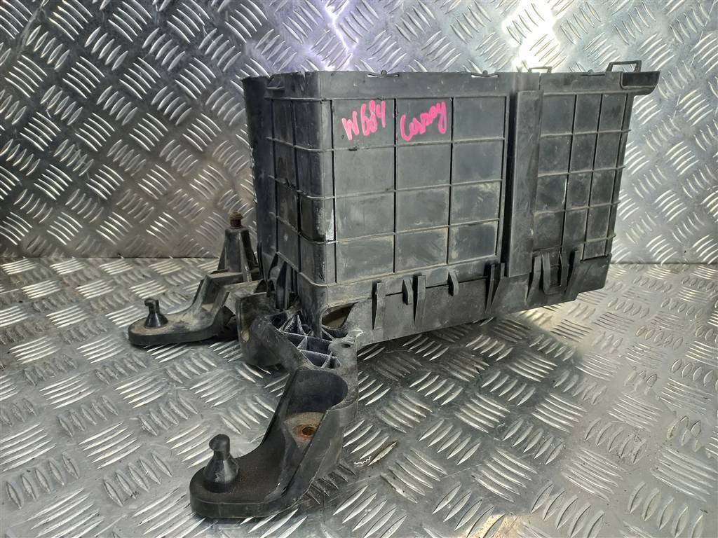 подставка под аккумулятор Volkswagen Caddy  1K0915333B, 3279 рублей, Москва