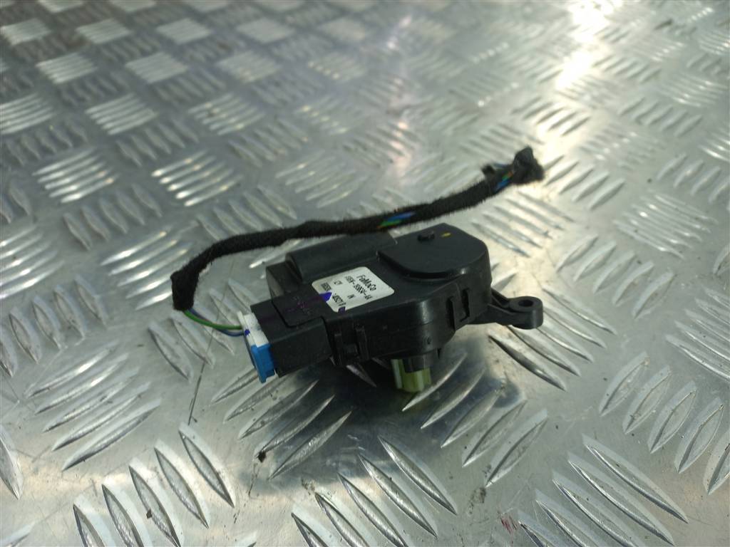 моторчик заслонки отопителя FORD Tourneo Custom  1699371, 520 рублей, Москва