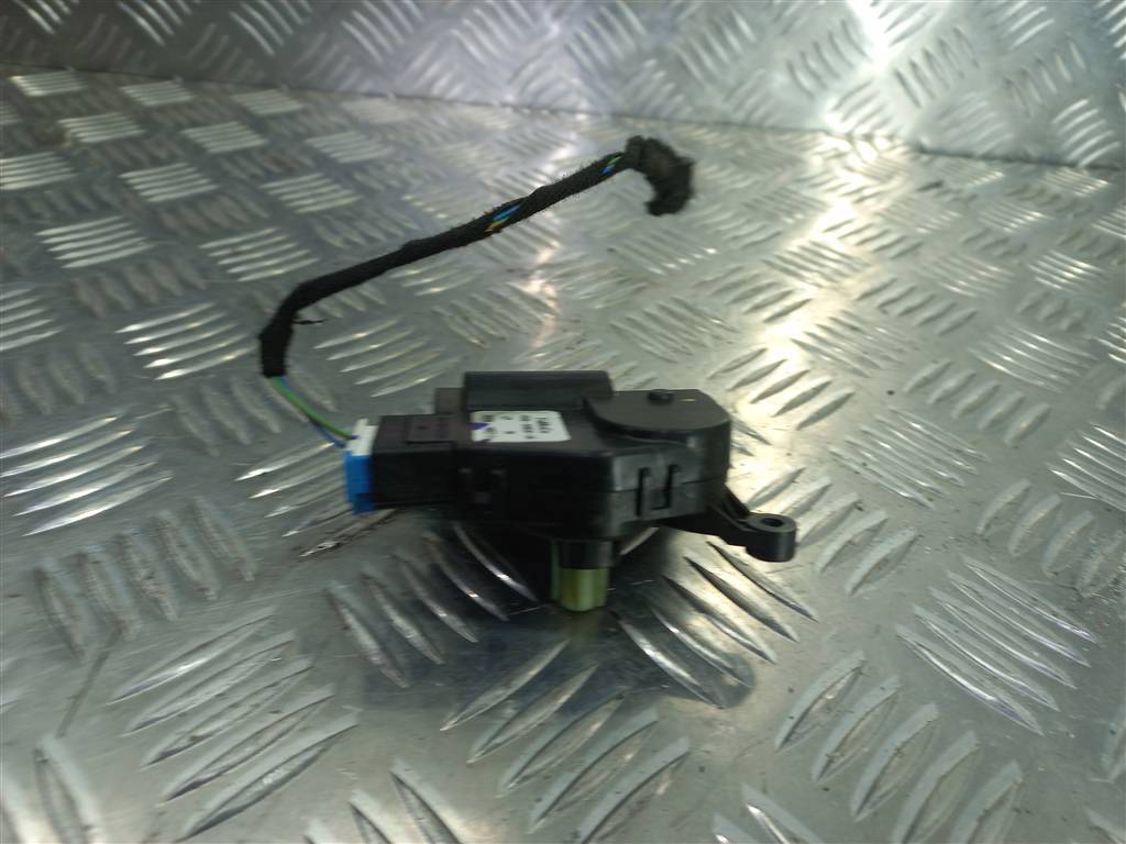 моторчик заслонки отопителя FORD Tourneo Custom  1699371, 520 рублей, Москва