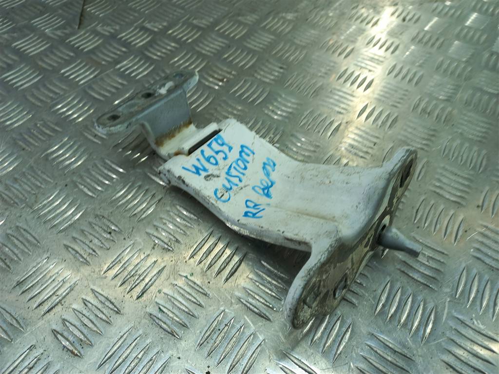 петля двери распашной FORD Tourneo Custom  1884332, 6150 рублей, Москва