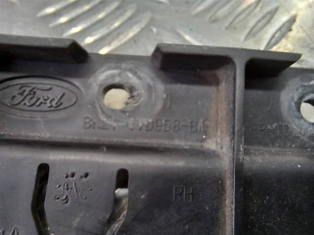 кронштейн бампера FORD Tourneo Custom  1823960, 1550 рублей, Москва