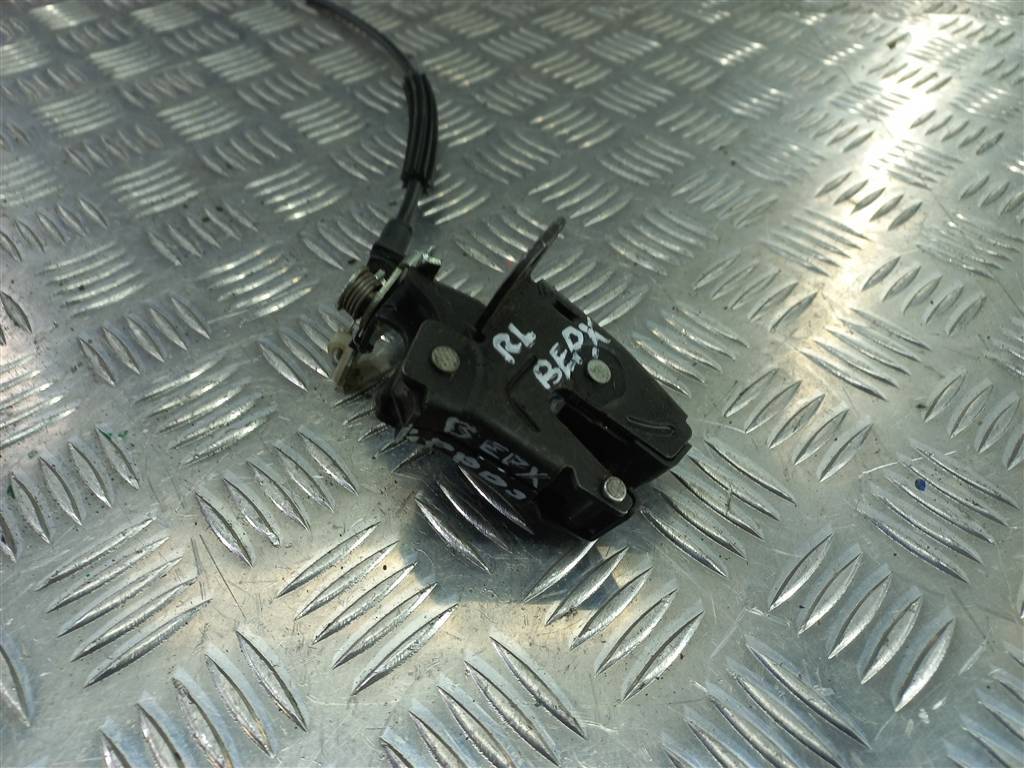 замок двери распашной Volkswagen Caddy  7H0827161A, 3279 рублей, Москва