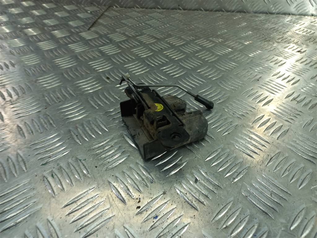 замок двери распашной Volkswagen Caddy  2K0827505J, 2700 рублей, Москва