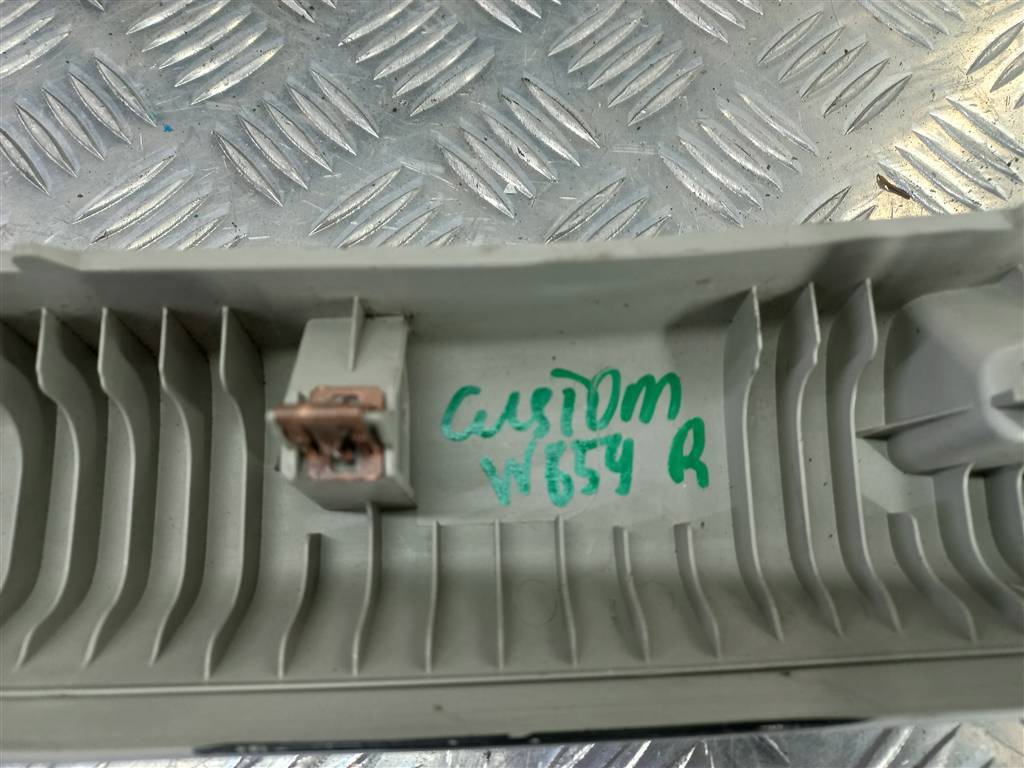 накладка лобового стекла FORD Tourneo Custom  1798787, 2130 рублей, Москва