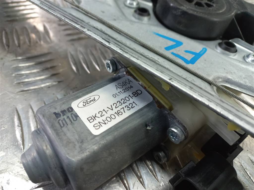 стеклоподъемник FORD Tourneo Custom  1851910, 3850 рублей, Москва