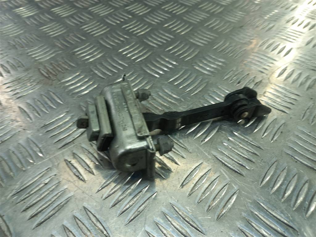 ограничитель двери FORD Tourneo Custom  1933703, 1550 рублей, Москва