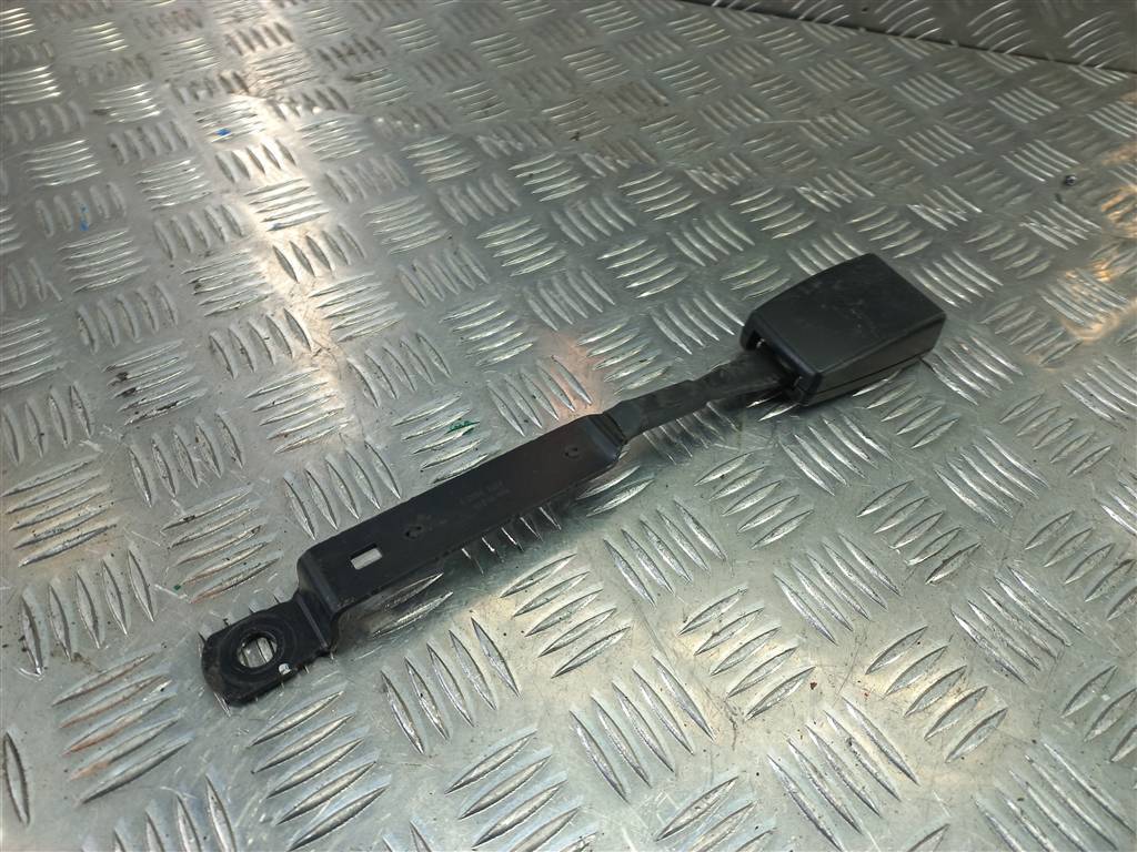 замок ремня безопасности Volkswagen Caddy  2K0857877D, 1550 рублей, Москва