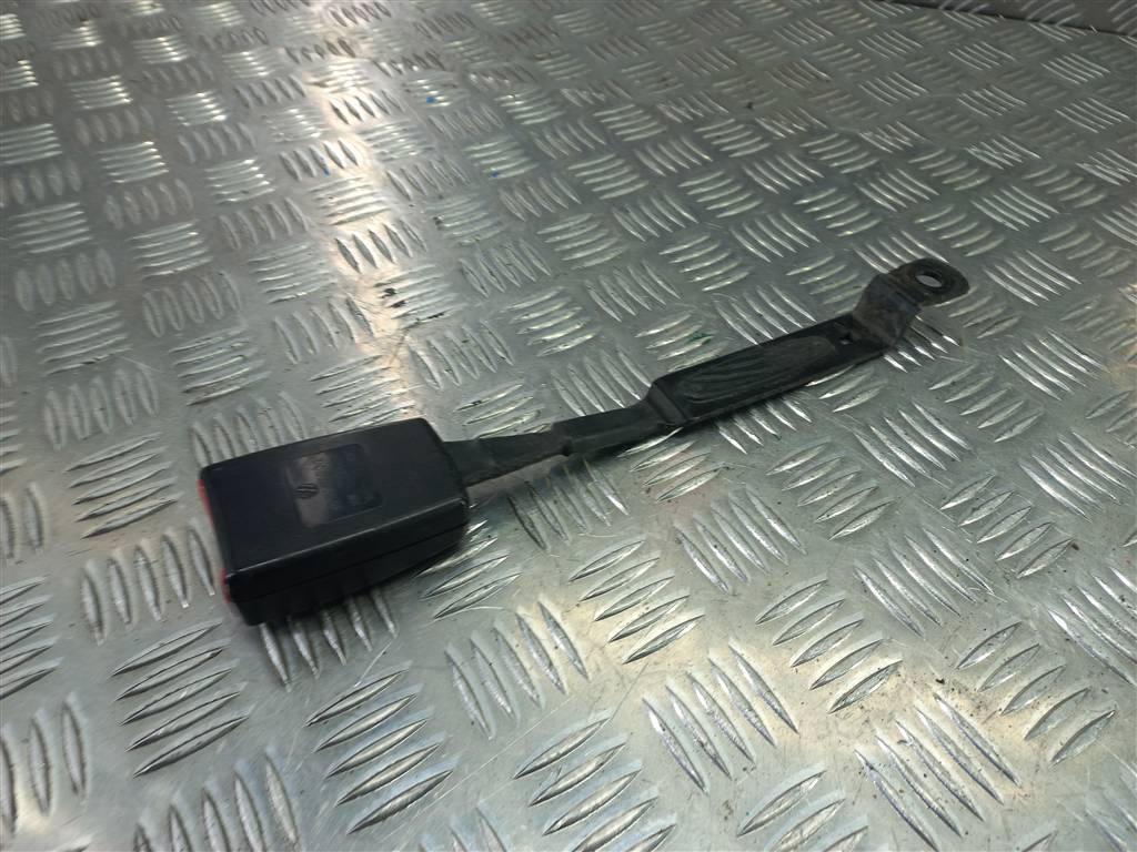 замок ремня безопасности Volkswagen Caddy  2K0857877D, 1550 рублей, Москва