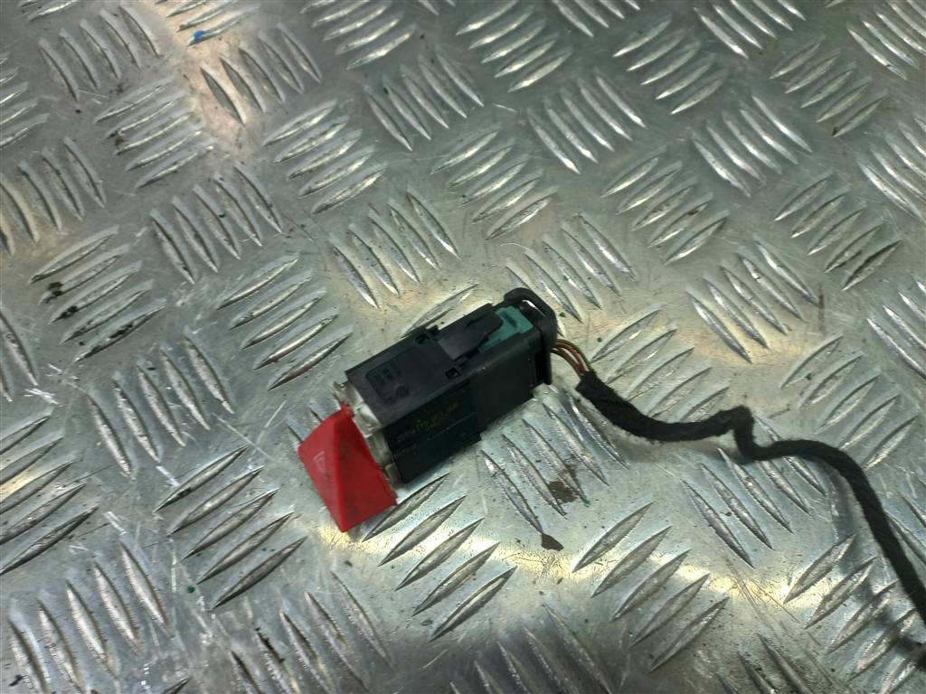 кнопка аварийной сигнализации Volkswagen Caddy  1T0953509, 1550 рублей, Москва