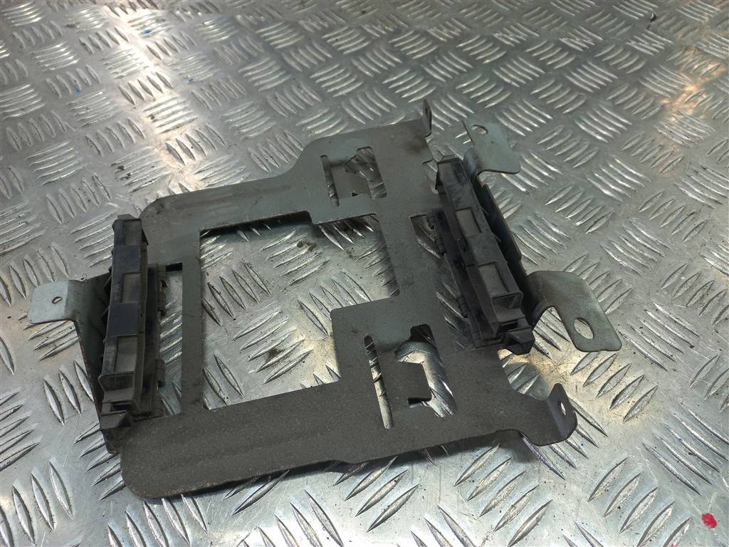 кронштейн блока управления двигателя Volkswagen Caddy  1T0906216L, 980 рублей, Москва