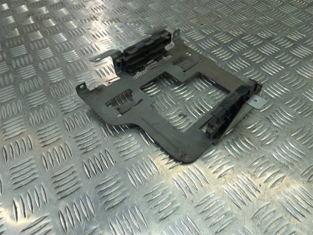 кронштейн блока управления двигателя Volkswagen Caddy  1T0906216L, 980 рублей, Москва