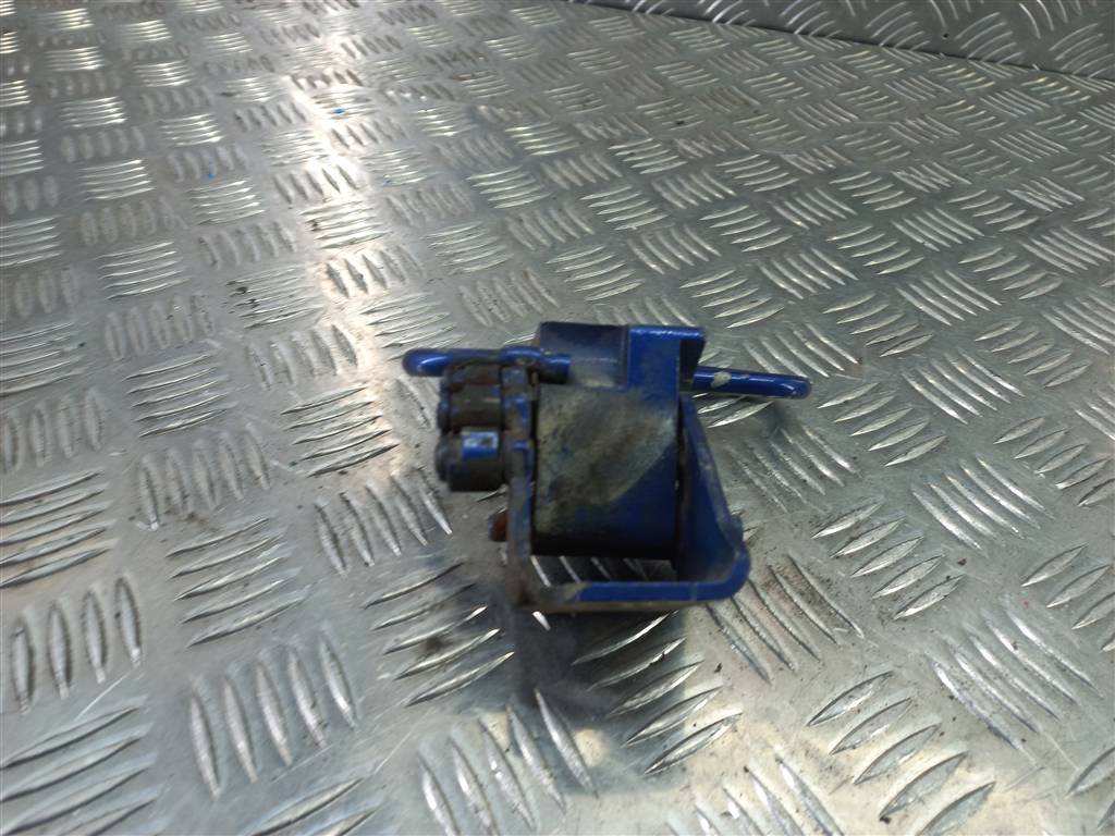 петля двери Volkswagen Caddy  1T0831412C, 2700 рублей, Москва