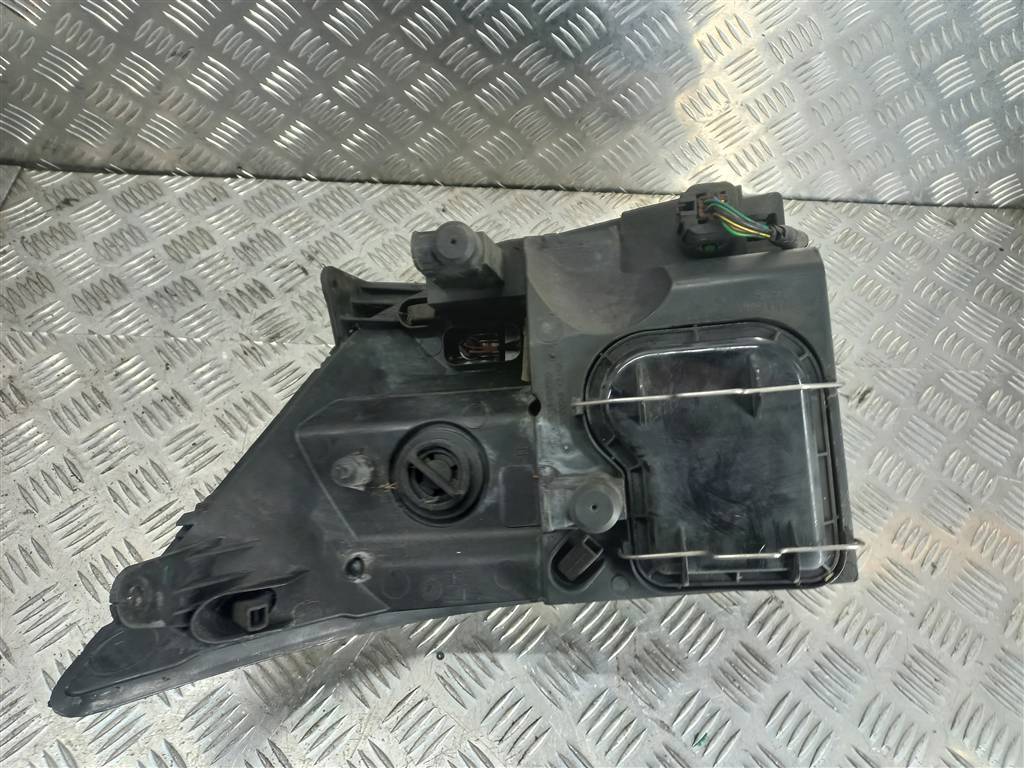 фара FORD Transit  1714643, 5230 рублей, Москва