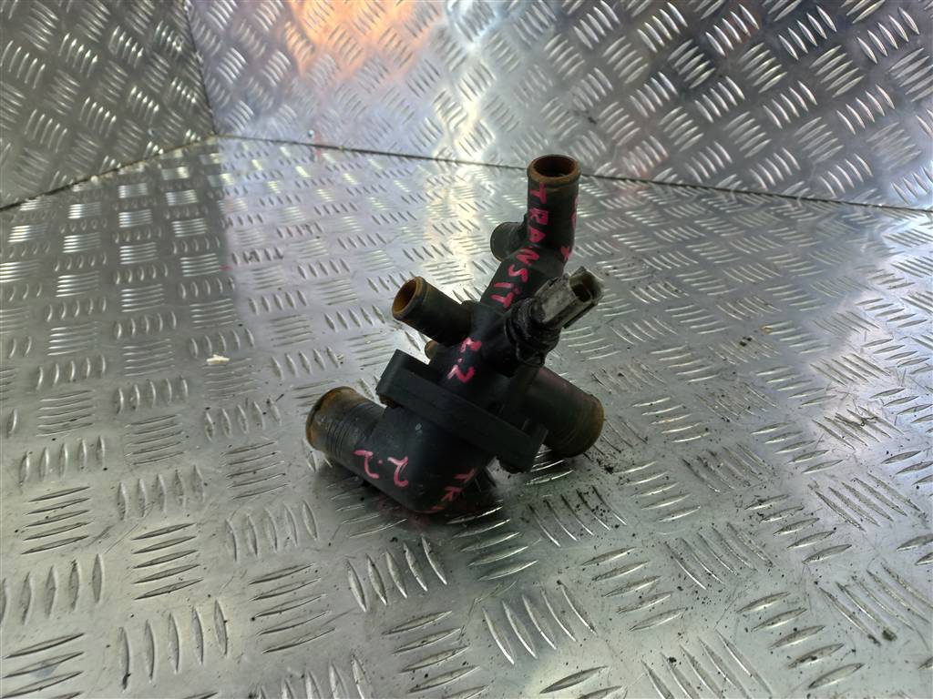 корпус термостата FORD Transit  1731782, 3850 рублей, Москва