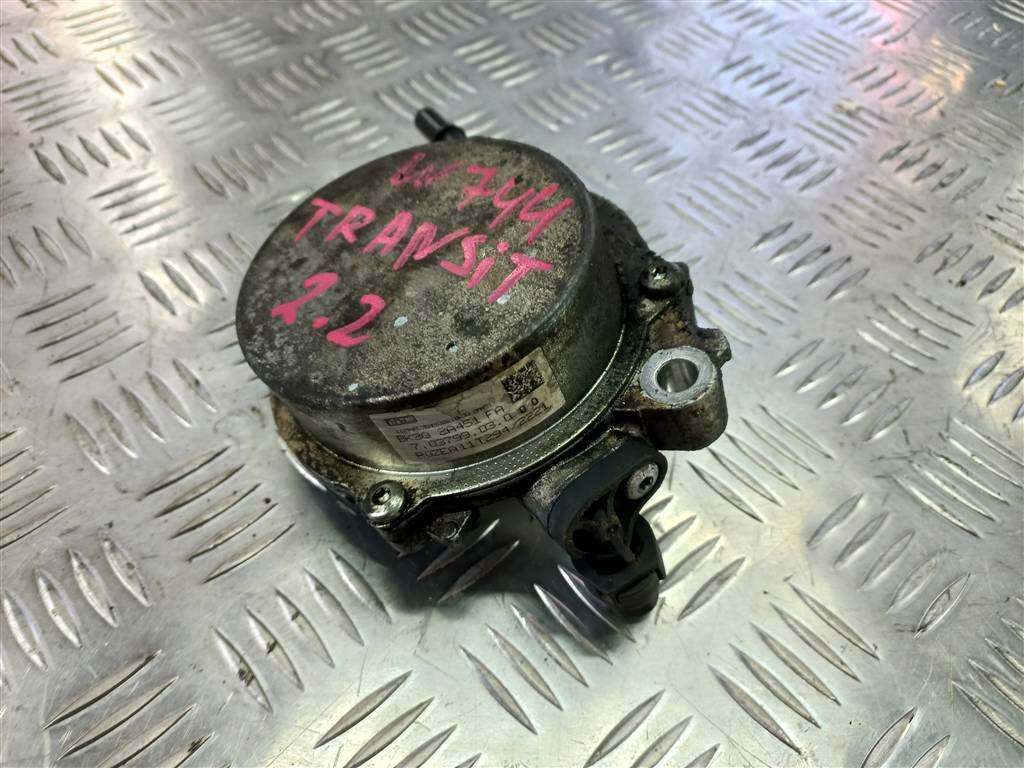 насос вакуумный FORD Transit  1899704, 6150 рублей, Москва