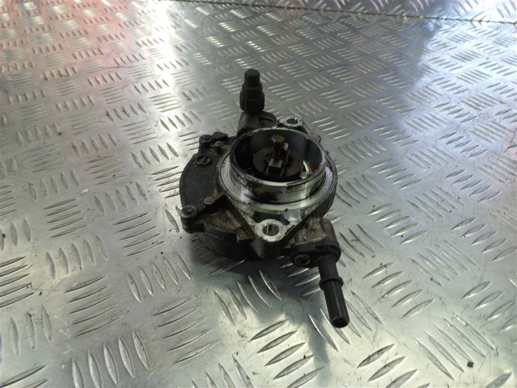 насос вакуумный FORD Transit  1899704, 6150 рублей, Москва