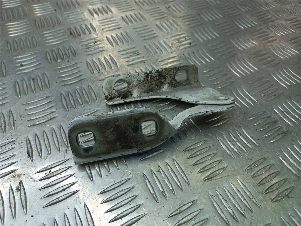 петля капота FORD Transit  1405813, 980 рублей, Москва