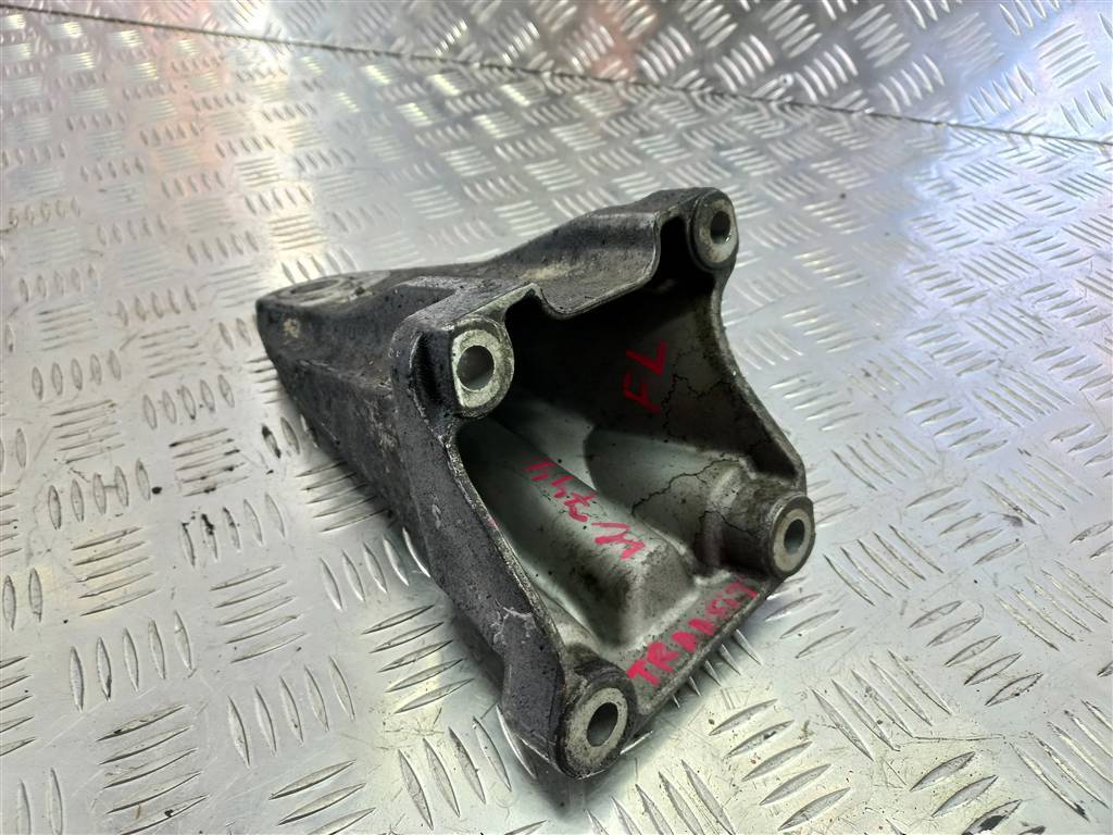 кронштейн двигателя (двс) FORD Transit  1713354, 1550 рублей, Москва