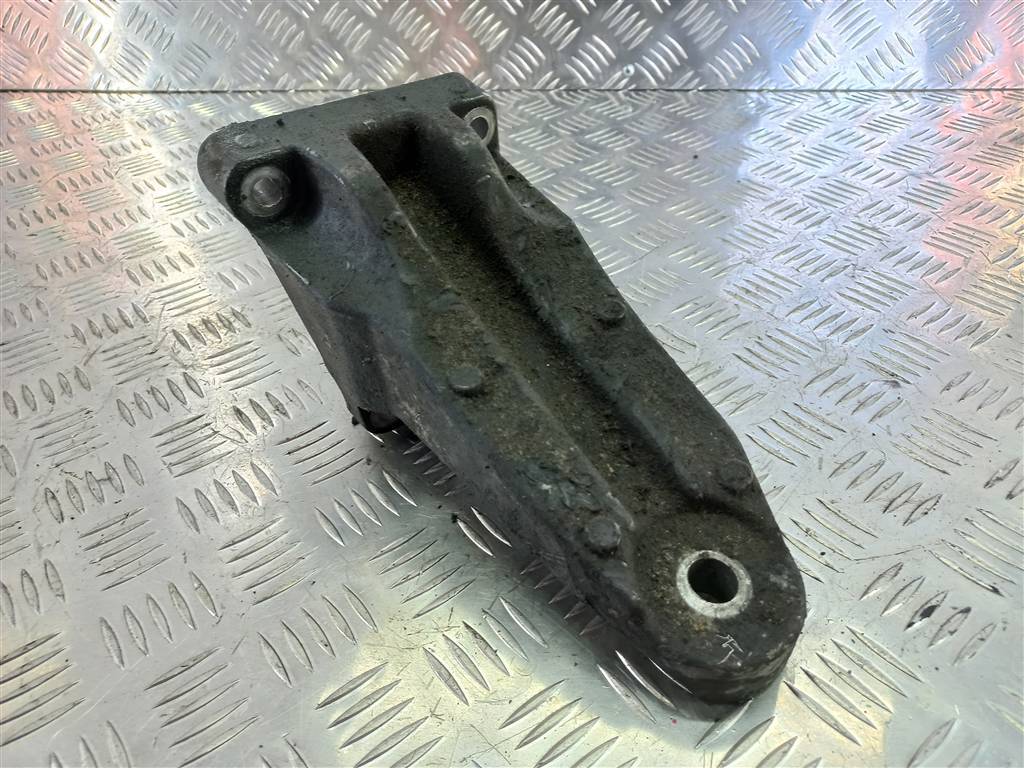 кронштейн двигателя (двс) FORD Transit  1713354, 1550 рублей, Москва