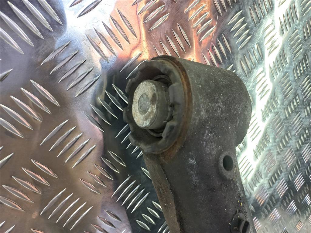 рычаг MERCEDES-BENZ Vito  A6393504801, 7880 рублей, Москва