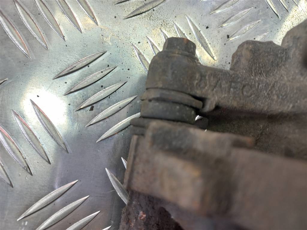 суппорт MERCEDES-BENZ Vito  A6394200383, 1210 рублей, Москва