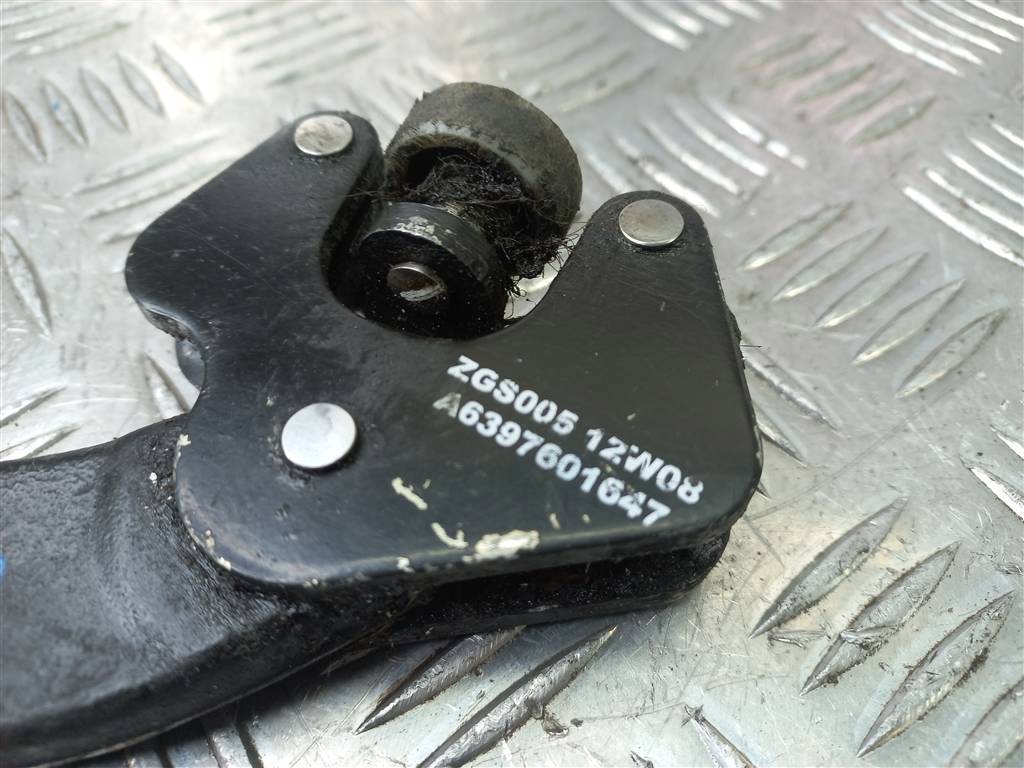 ролик двери сдвижной MERCEDES-BENZ Vito  A6397630047, 2470 рублей, Москва