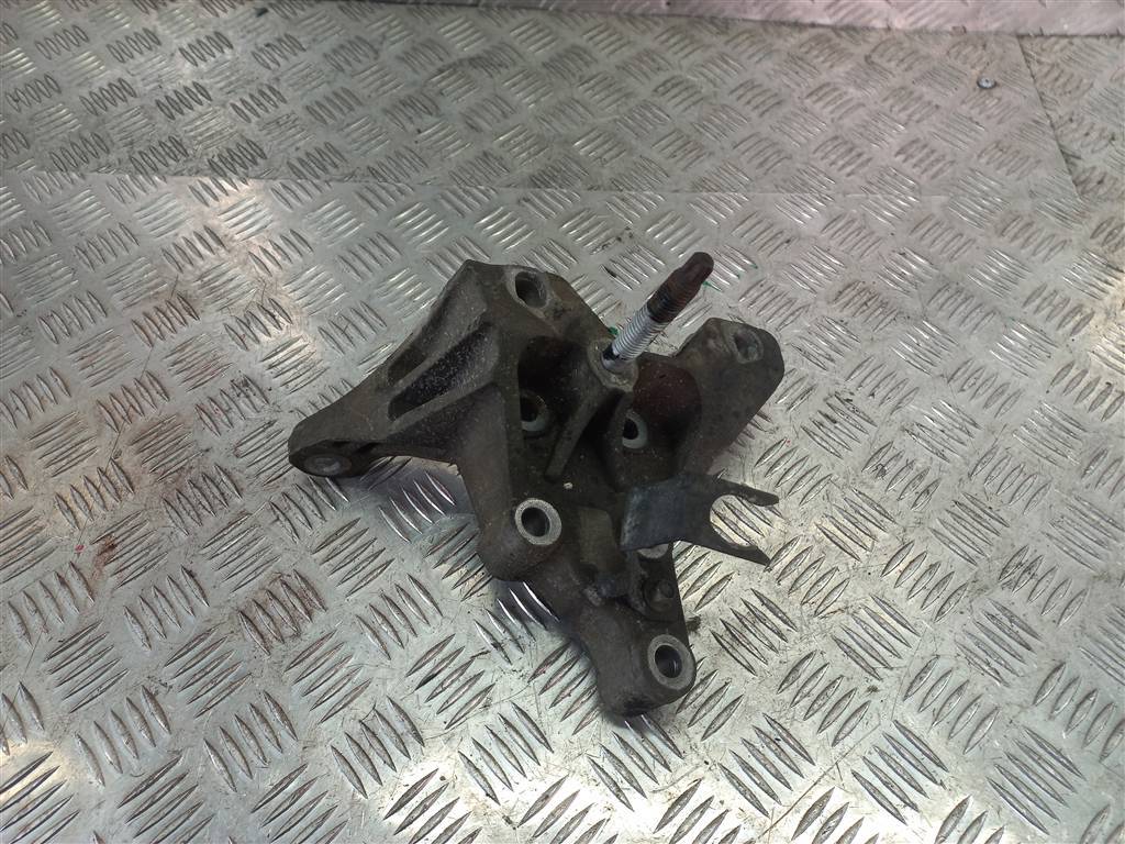 кронштейн кпп FORD Transit  4519498, 980 рублей, Москва