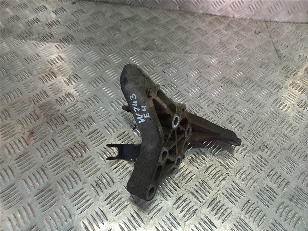 кронштейн кпп FORD Transit  4519498, 980 рублей, Москва