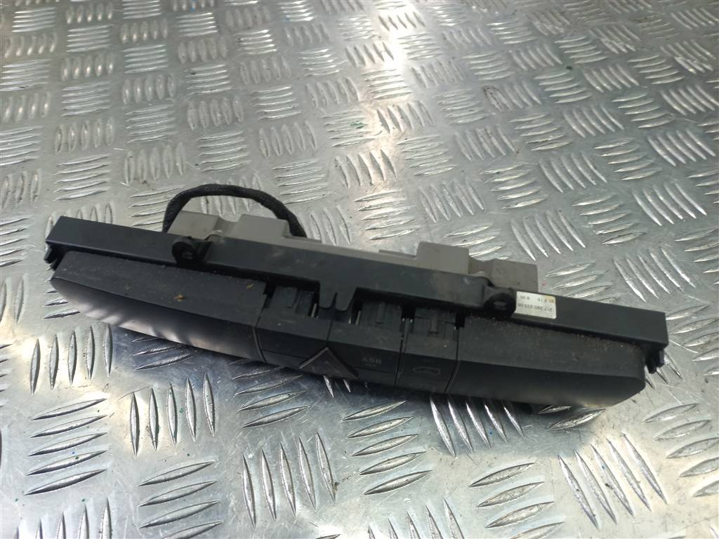 блок кнопок Volkswagen Crafter  A9068700210, 1550 рублей, Москва