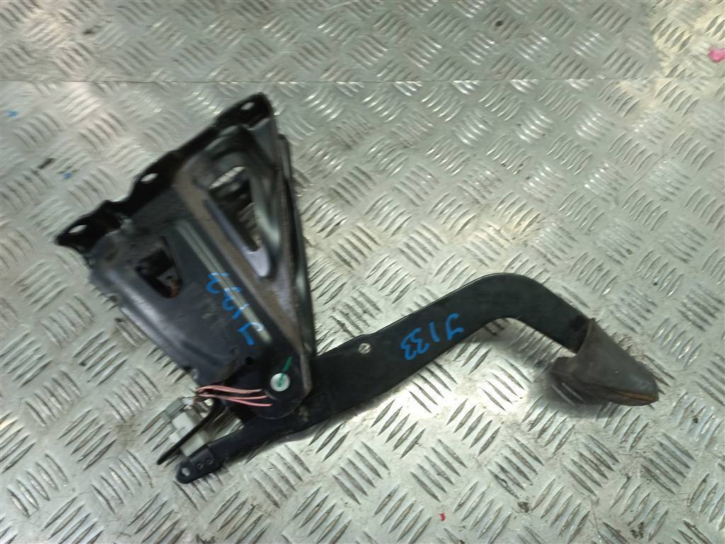 педаль тормоза Volkswagen Crafter  2E0721141A, 2130 рублей, Москва