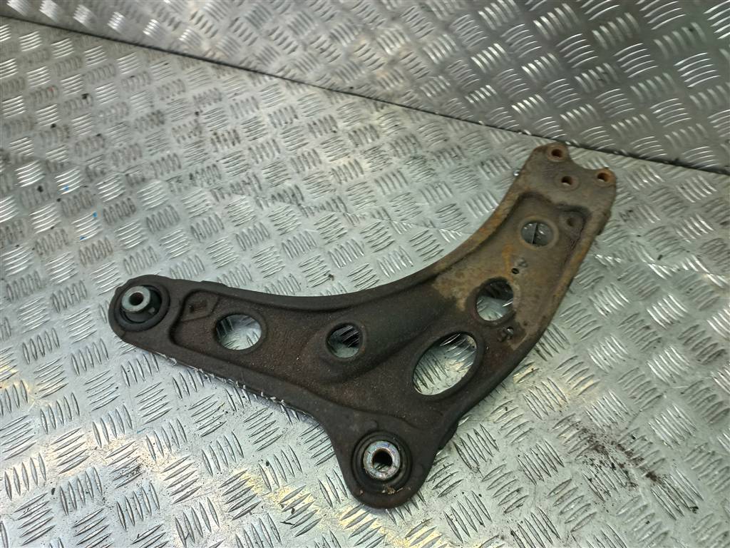 рычаг Renault Trafic  545049296R, 2700 рублей, Москва