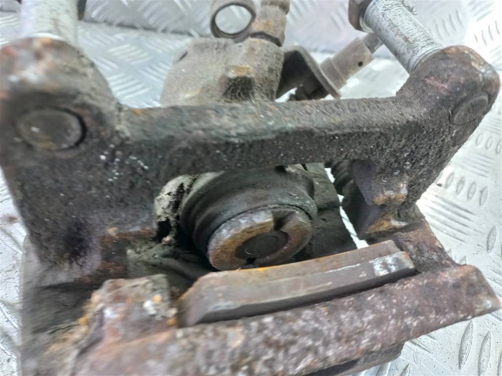 суппорт Renault Trafic  7701056165, 4430 рублей, Москва