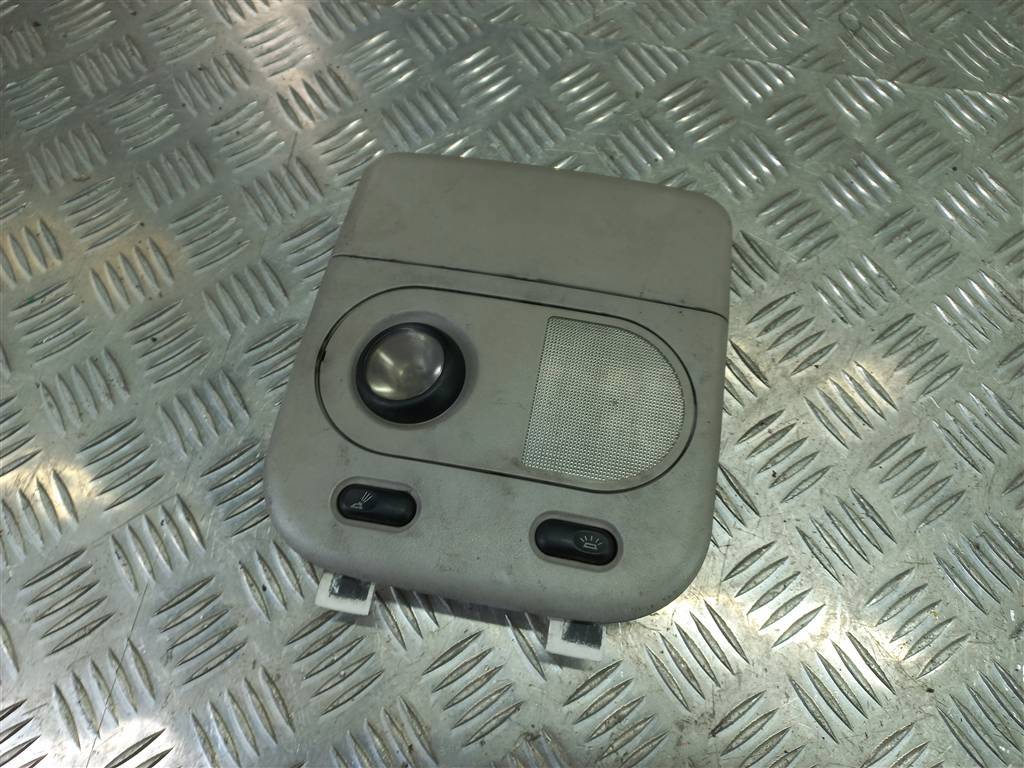 плафон потолочный Renault Trafic  8200097922, 5000 рублей, Москва