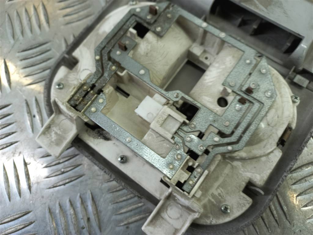 плафон потолочный Renault Trafic  8200097922, 5000 рублей, Москва