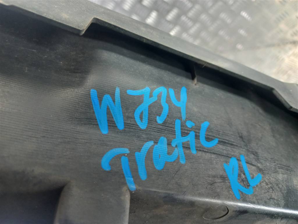 накладка под фонарем Renault Trafic  265A60109R, 3279 рублей, Москва