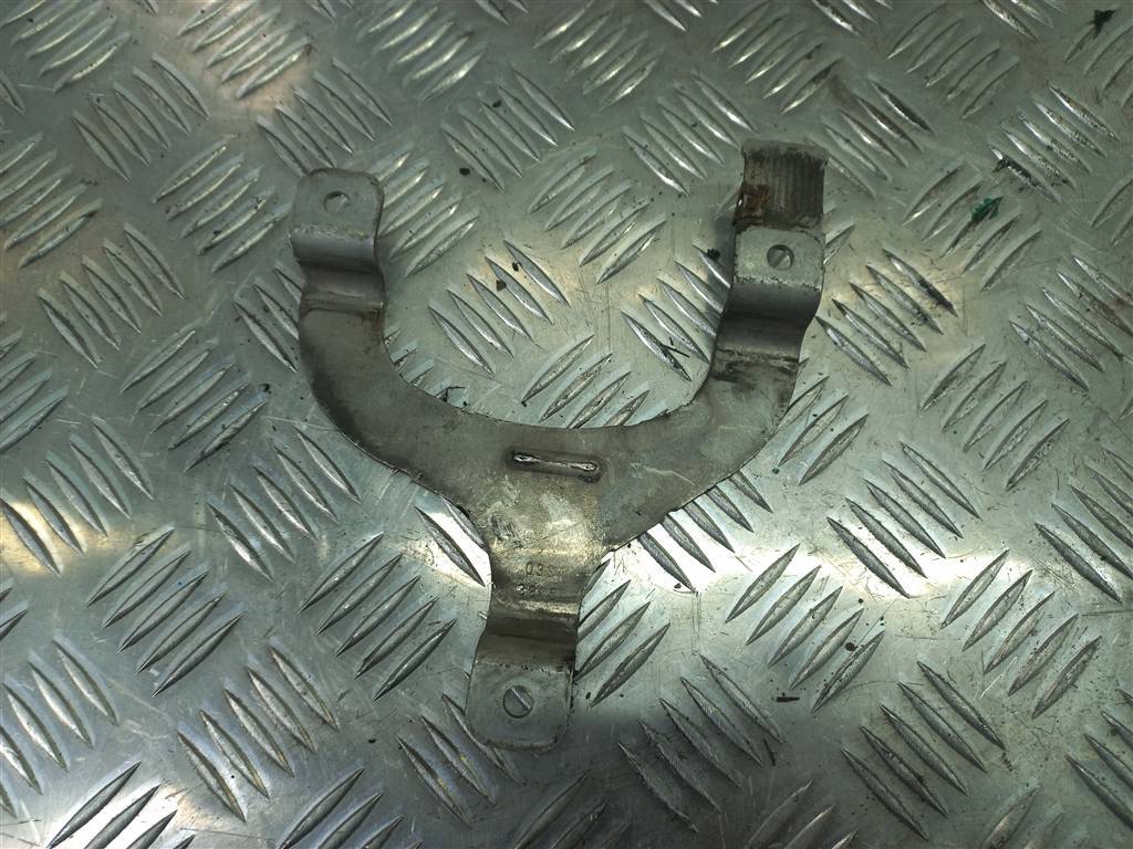 кронштейн радиатора егр (ог) Volkswagen Crafter  03L131535D, 980 рублей, Москва