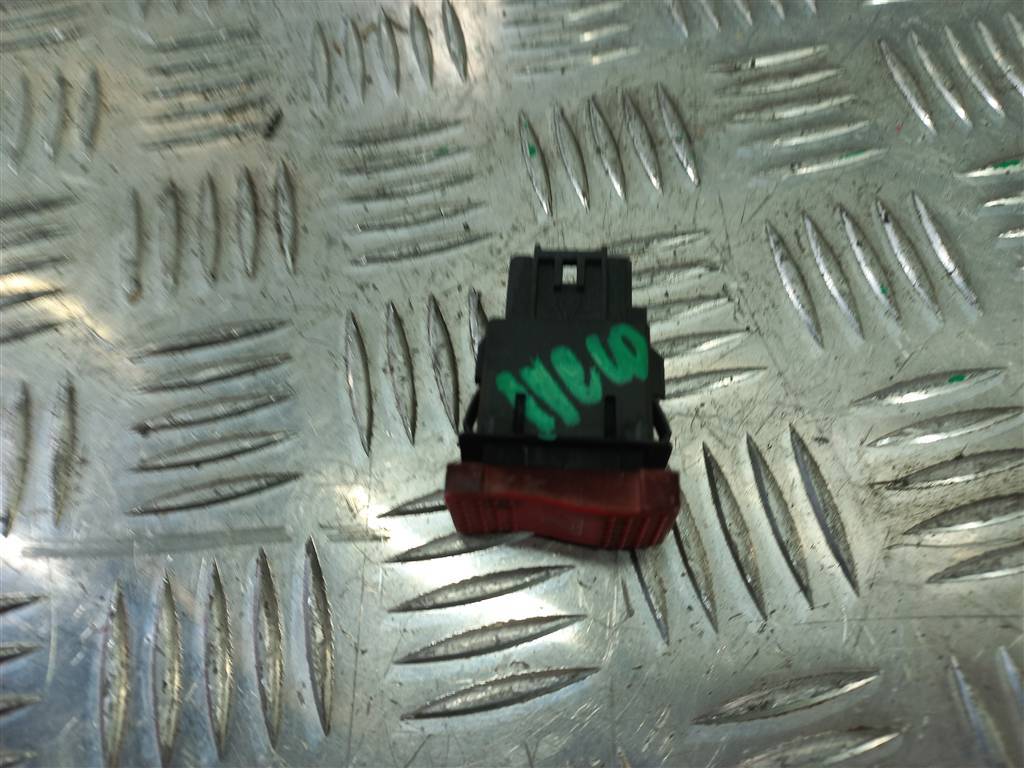 кнопка аварийной сигнализации Iveco Daily  69500489, 1550 рублей, Москва