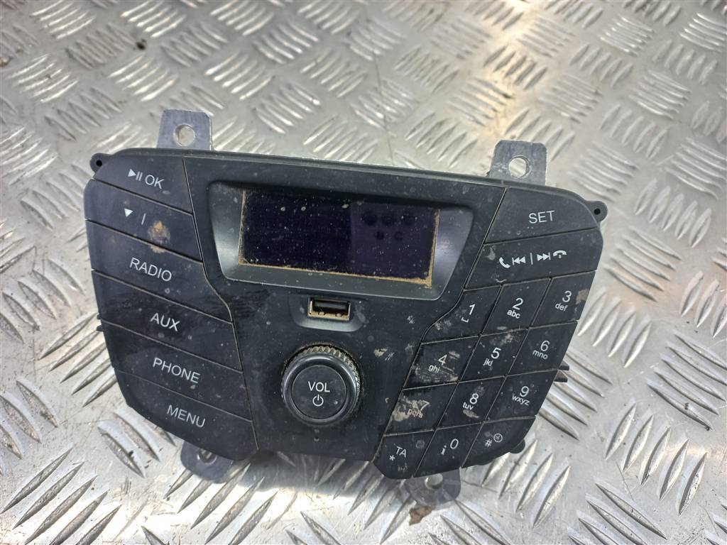 магнитола FORD Transit  2043607, 6730 рублей, Москва