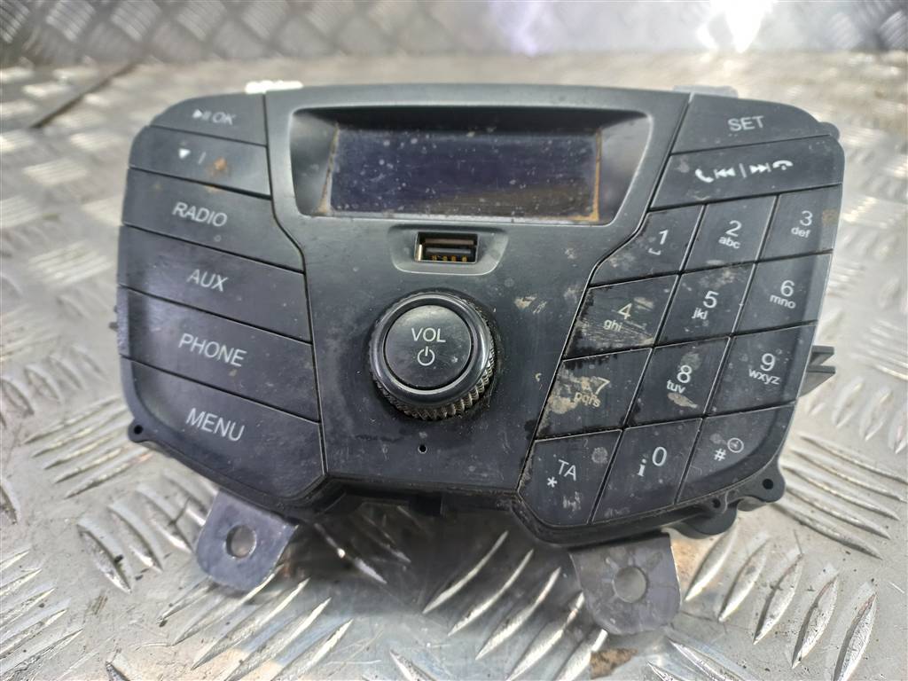 магнитола FORD Transit  2043607, 6730 рублей, Москва