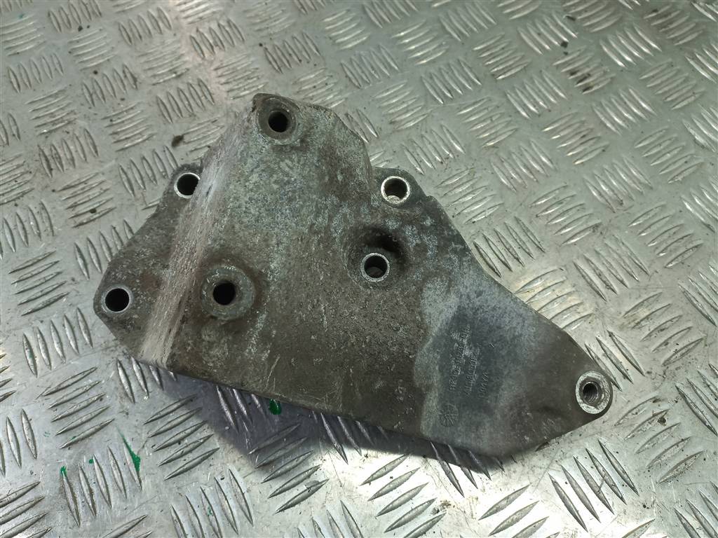 кронштейн генератора FORD Transit  1751163, 980 рублей, Москва