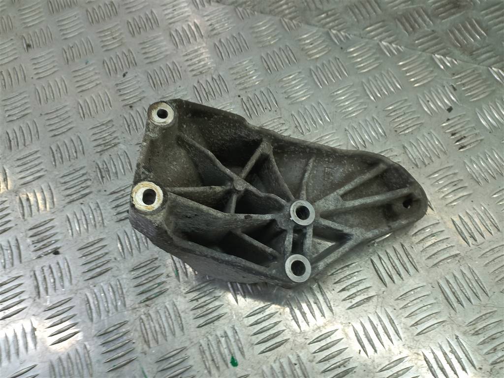 кронштейн генератора FORD Transit  1751163, 980 рублей, Москва