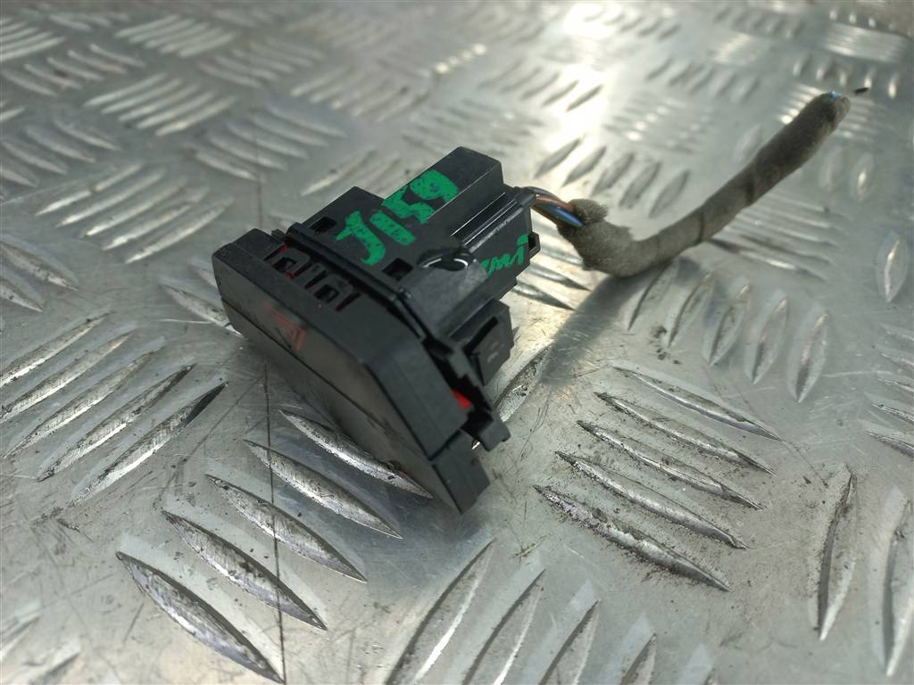 кнопка аварийной сигнализации FORD Transit  1791711, 980 рублей, Москва