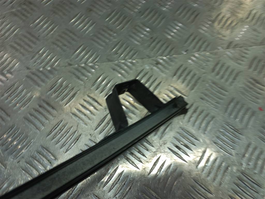 направляющая стекла двери FORD Tourneo Custom  1838796, 1550 рублей, Москва