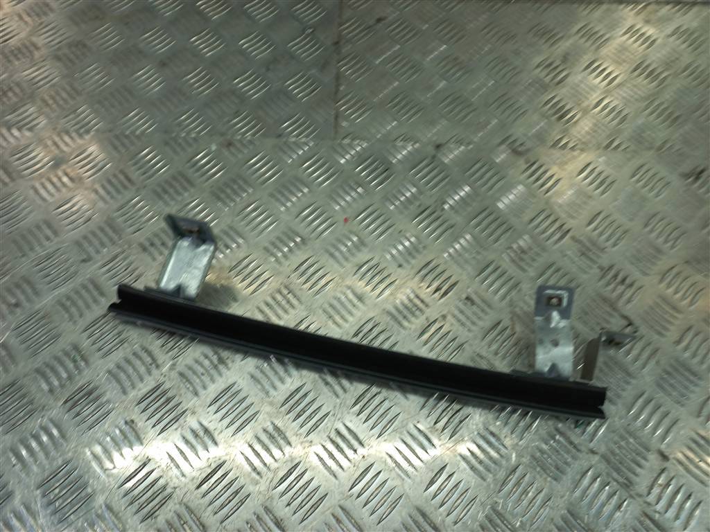 направляющая стекла двери FORD Tourneo Custom  1772049, 1550 рублей, Москва