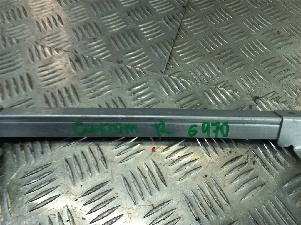 направляющая стекла двери FORD Tourneo Custom  1772049, 1550 рублей, Москва