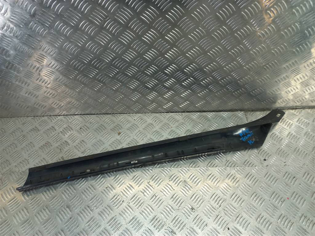 накладка лобового стекла FORD Transit  1755018, 3850 рублей, Москва